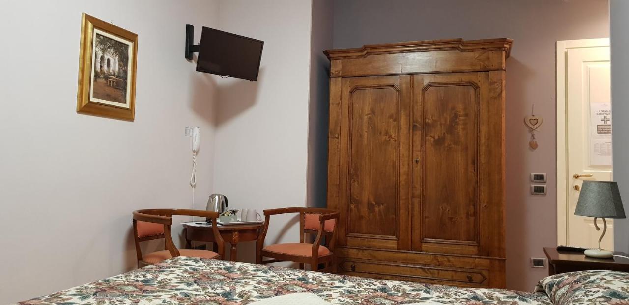 La Regibussa - Hotel Ristorante Asti Bagian luar foto