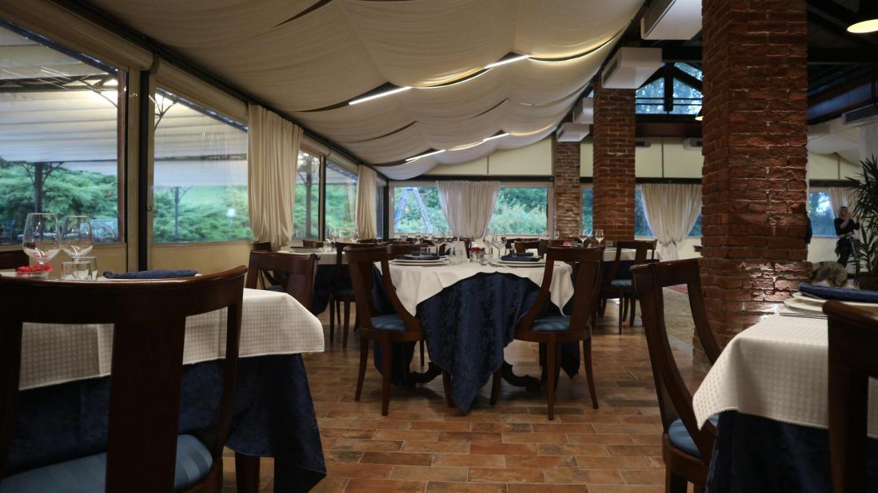 La Regibussa - Hotel Ristorante Asti Bagian luar foto