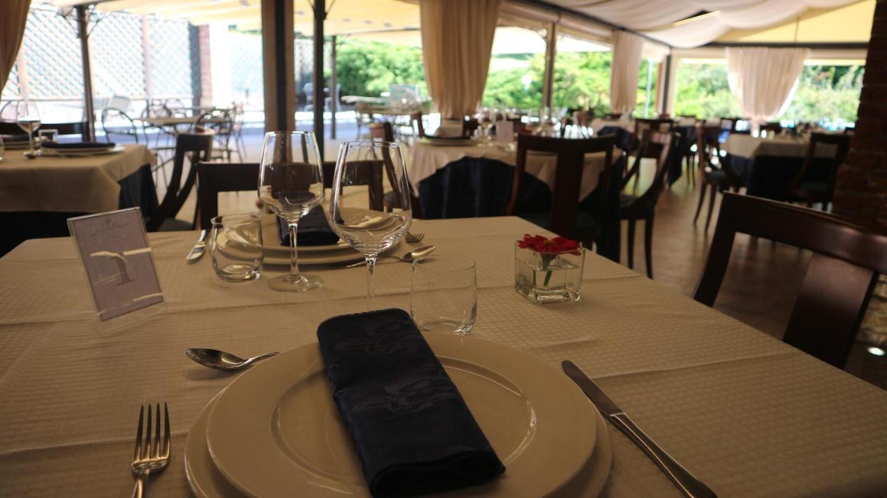 La Regibussa - Hotel Ristorante Asti Bagian luar foto