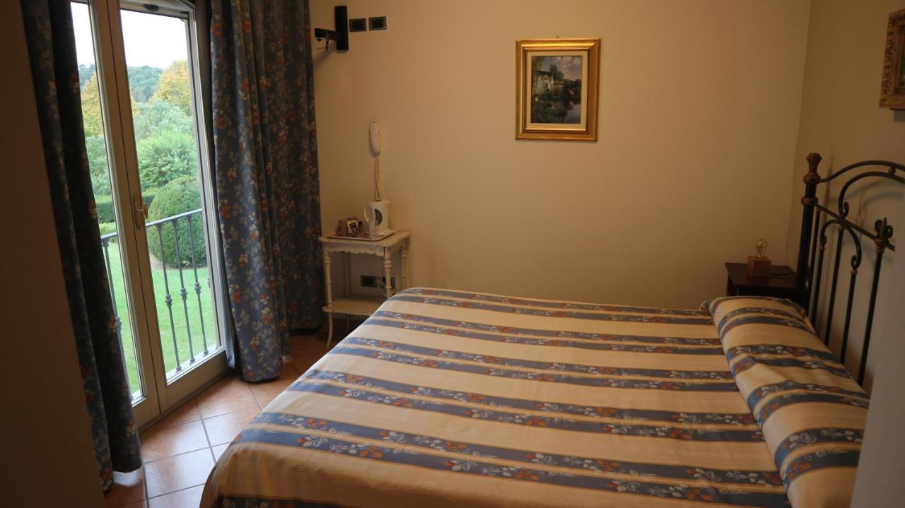La Regibussa - Hotel Ristorante Asti Bagian luar foto