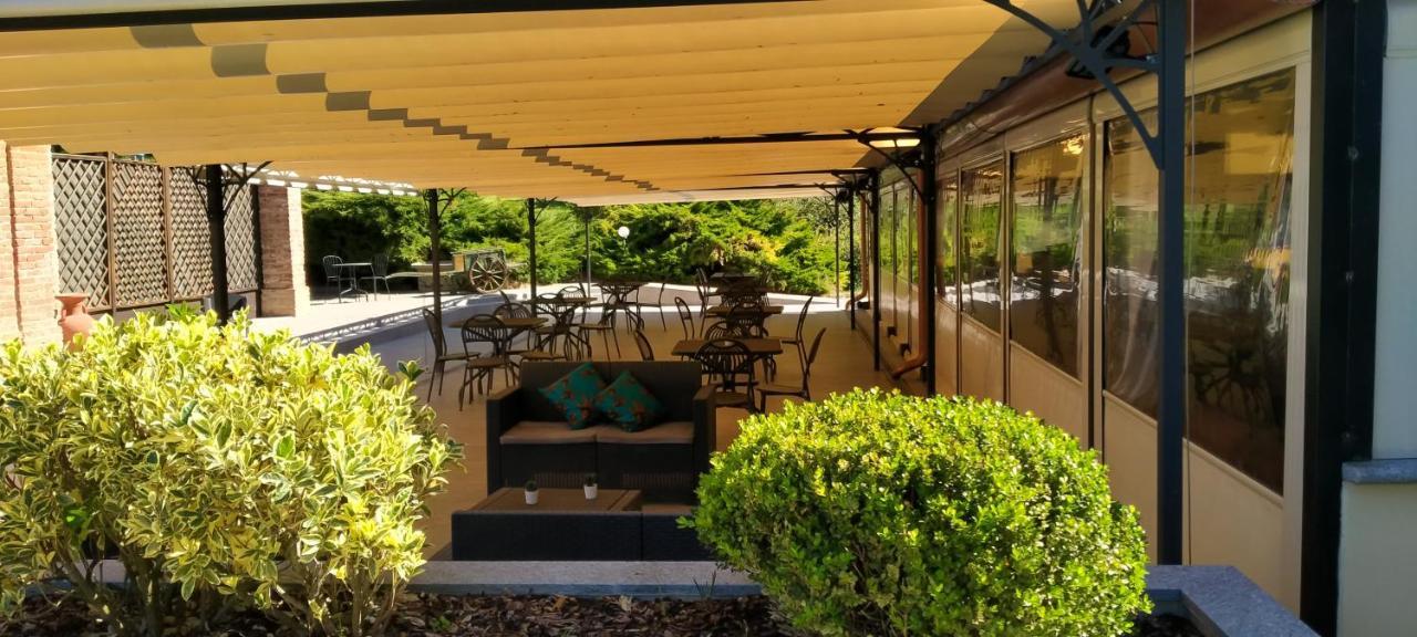 La Regibussa - Hotel Ristorante Asti Bagian luar foto