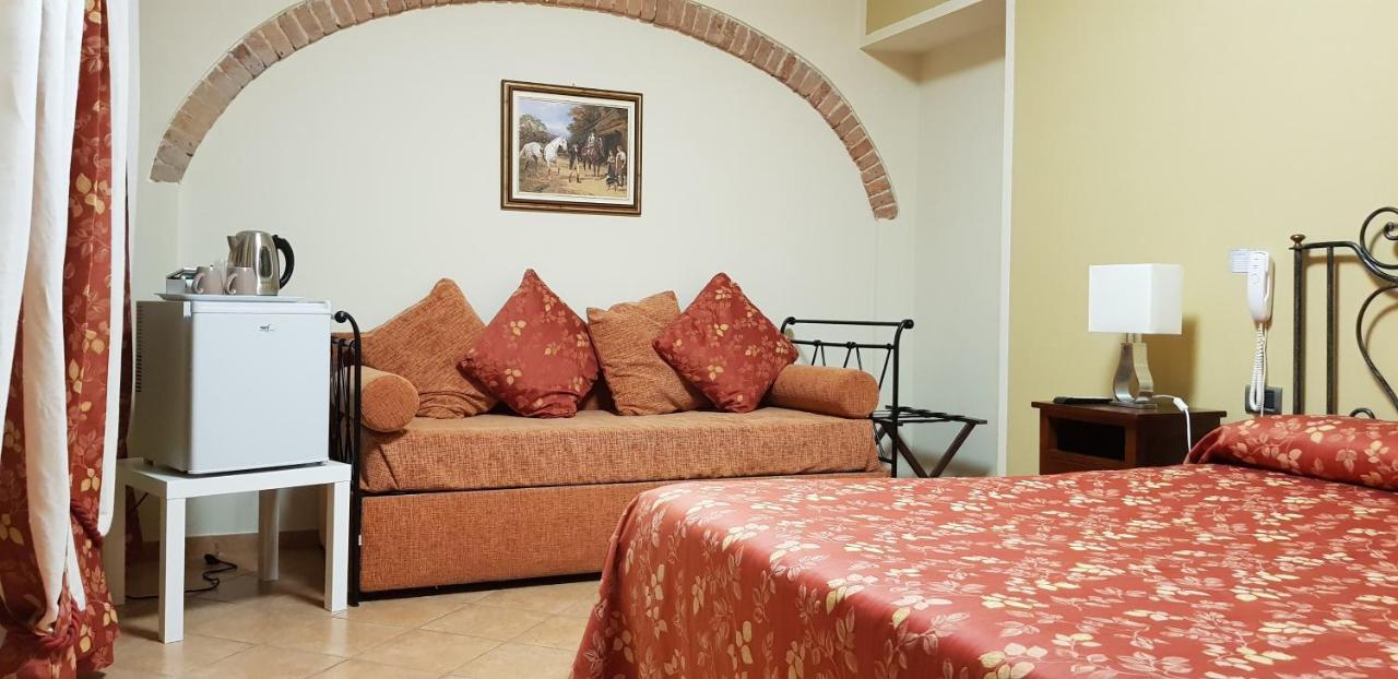 La Regibussa - Hotel Ristorante Asti Bagian luar foto